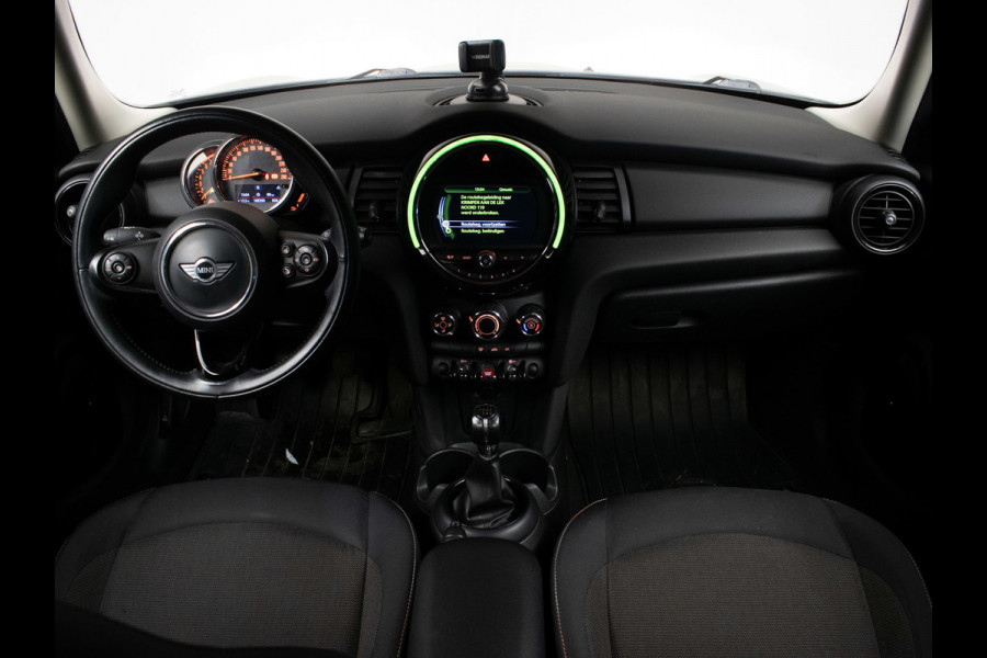 MINI Mini 1.5 One Salt Business Sport (NAVI,CLIMATE,CRUISE,PDC,ELEKTRISCH PAKKET,SPORTSTOELEN,LM VELGEN,NETTE STAAT)