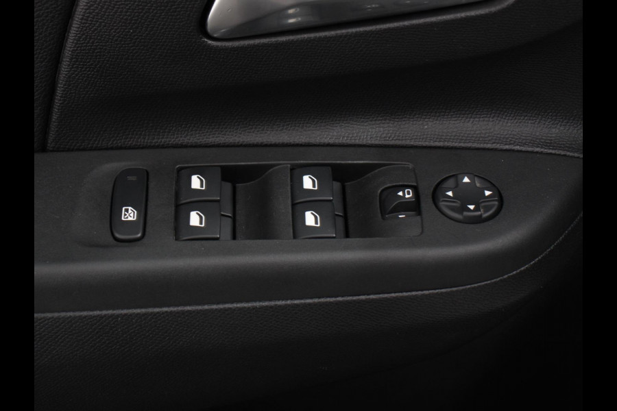 Opel Corsa 1.2 Turbo 100pk Automaat GS | Navigatie | Apple Carplay/Android Auto | Digitale Cockpit | Camera | Parkeer sensoren | Airco | Lichtmetalen velgen