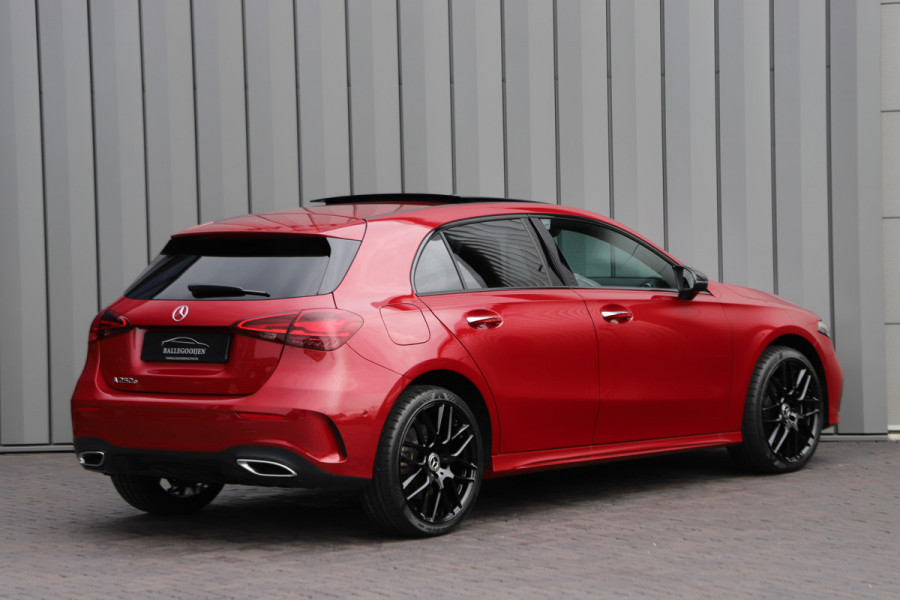 Mercedes-Benz A-Klasse 250e AMG | 218PK | Pano | Sfeerverlichting | Burmester | Multibeam | Leder | Distronic | Stuurwielverwarming | Trekhaak | 2024.