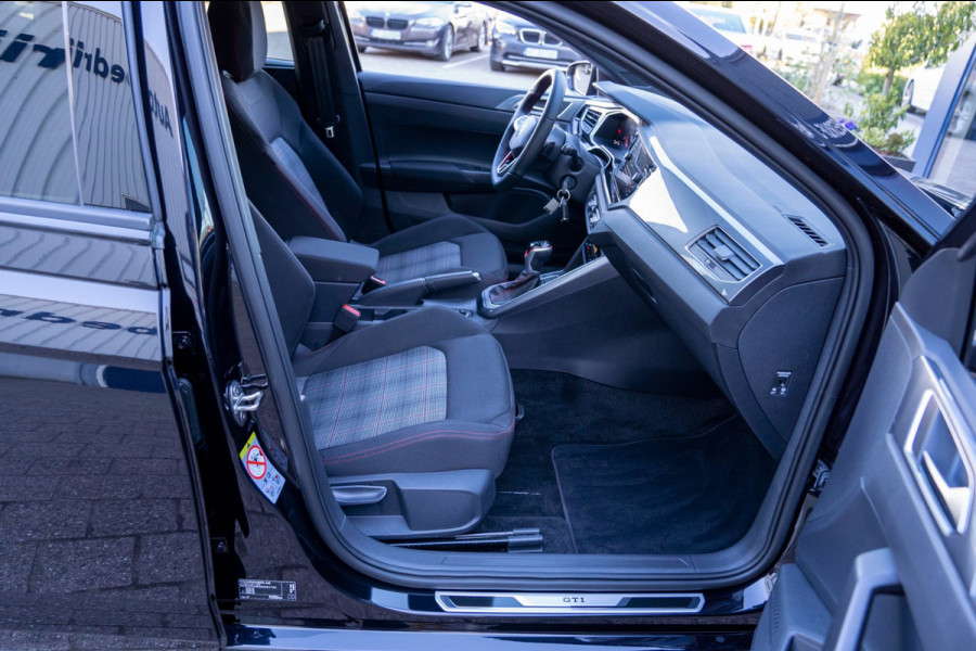 Volkswagen Polo 2.0 TSI GTI|Prijs rijklaar incl. 12 mnd garantie|DAB Carplay/Android auto LMV Stoelverwarming PDC Blindspot