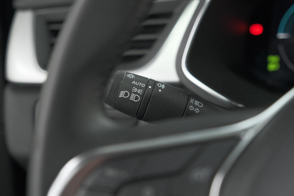 Renault Captur 1.6 E-Tech full hybrid 145 techno | Pack Full Screen | Camera | Navigatie | Allseason Banden