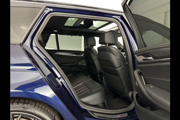 BMW 5 Serie Touring 530d M-Sportpack High Executive Edition (INCL-BTW) Aut. *PANO | LASERLIGHT | LEATHER | TOPVIEW | HARMAN/KARDON |  ADAPTIVE-CRUISE | BLINDSPOT | HEATED-COMFORTSEATS | KEYLESS | DAB | DIGI-COCKPIT | PRIVACY-GLASS | SHIFTPADDLES | ...