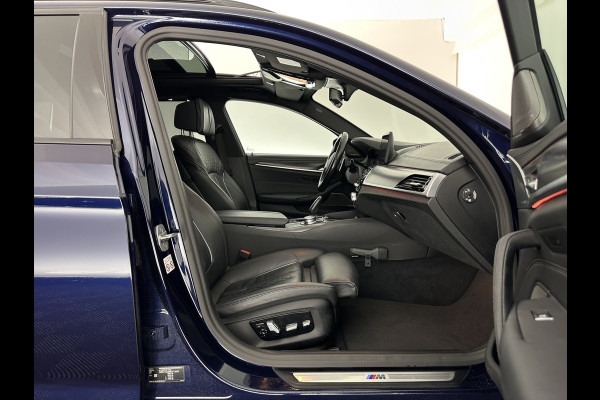 BMW 5 Serie Touring 530d M-Sportpack High Executive Edition (INCL-BTW) Aut. *PANO | LASERLIGHT | LEATHER | TOPVIEW | HARMAN/KARDON |  ADAPTIVE-CRUISE | BLINDSPOT | HEATED-COMFORTSEATS | KEYLESS | DAB | DIGI-COCKPIT | PRIVACY-GLASS | SHIFTPADDLES | ...