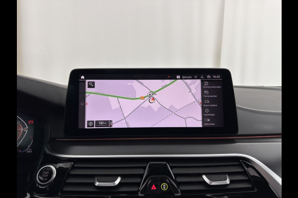 BMW 5 Serie Touring 530d M-Sportpack High Executive Edition (INCL-BTW) Aut. *PANO | LASERLIGHT | LEATHER | TOPVIEW | HARMAN/KARDON |  ADAPTIVE-CRUISE | BLINDSPOT | HEATED-COMFORTSEATS | KEYLESS | DAB | DIGI-COCKPIT | PRIVACY-GLASS | SHIFTPADDLES | ...