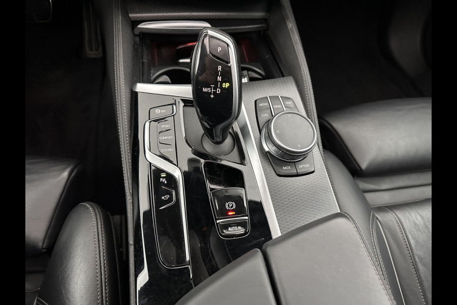 BMW 5 Serie Touring 530d M-Sportpack High Executive Edition (INCL-BTW) Aut. *PANO | LASERLIGHT | LEATHER | TOPVIEW | HARMAN/KARDON |  ADAPTIVE-CRUISE | BLINDSPOT | HEATED-COMFORTSEATS | KEYLESS | DAB | DIGI-COCKPIT | PRIVACY-GLASS | SHIFTPADDLES | ...