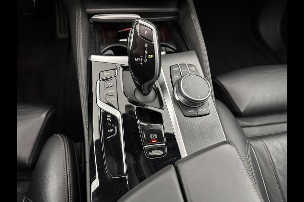 BMW 5 Serie Touring 530d M-Sportpack High Executive Edition (INCL-BTW) Aut. *PANO | LASERLIGHT | LEATHER | TOPVIEW | HARMAN/KARDON |  ADAPTIVE-CRUISE | BLINDSPOT | HEATED-COMFORTSEATS | KEYLESS | DAB | DIGI-COCKPIT | PRIVACY-GLASS | SHIFTPADDLES | ...