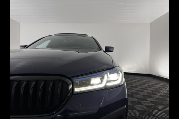 BMW 5 Serie Touring 530d M-Sportpack High Executive Edition (INCL-BTW) Aut. *PANO | LASERLIGHT | LEATHER | TOPVIEW | HARMAN/KARDON |  ADAPTIVE-CRUISE | BLINDSPOT | HEATED-COMFORTSEATS | KEYLESS | DAB | DIGI-COCKPIT | PRIVACY-GLASS | SHIFTPADDLES | ...