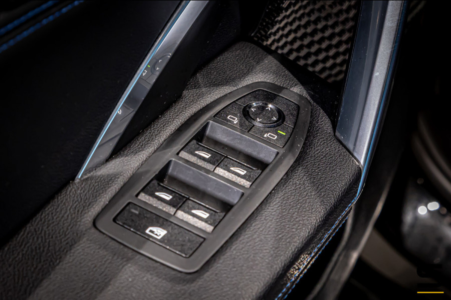 BMW iX1 XDrive30 Launch Edition 67 kWh|M-sport|Pano|H&K|NAP