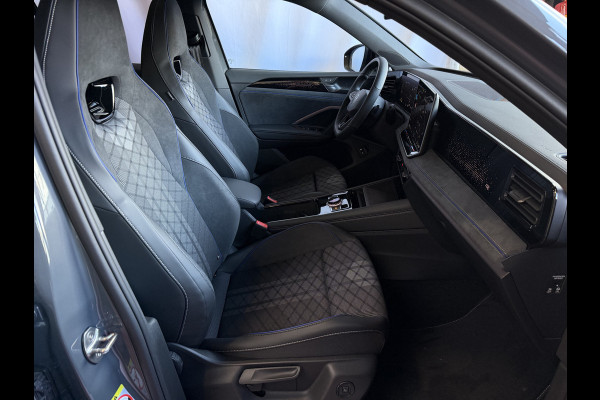 Volkswagen Tiguan 1.5 eHYBRID 272 PK R-LINE VW.TREKHAAK BLACK PANO XL.NAVI STOEL/STUUR VERW. BLACK.STYLE 360.CAM ELEK.KLEP MATRIX.LED 20''LMV MASS PHEV PLUG IN HYBRID ✅Top Auto's Wijchen , 30 Jaar Specialist in Volkswagen  : Alle Type's : R-Line Edition / Style / First Edition / Highline / Life , Zowel PHEV / HEV / MHEV / Benzine ✅