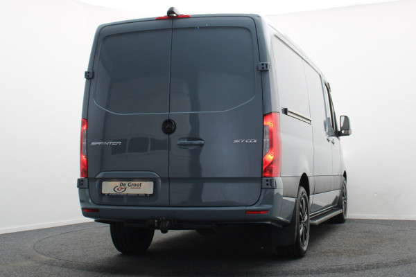 Mercedes-Benz Sprinter 317 CDI Automaat L2H1 3-Zits, Cruise, Camera, Apple Carplay, LED, Zonneklep, DAB, Trekhaak, 18''