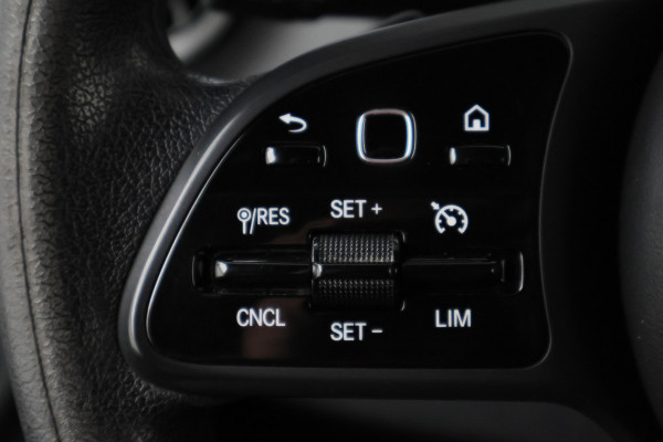 Mercedes-Benz Sprinter 317 CDI Automaat L2H1 3-Zits, Cruise, Camera, Apple Carplay, LED, Zonneklep, DAB, Trekhaak, 18''