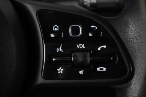 Mercedes-Benz Sprinter 317 CDI Automaat L2H1 3-Zits, Cruise, Camera, Apple Carplay, LED, Zonneklep, DAB, Trekhaak, 18''