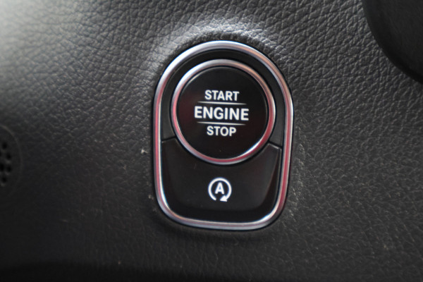 Mercedes-Benz Sprinter 317 CDI Automaat L2H1 3-Zits, Cruise, Camera, Apple Carplay, LED, Zonneklep, DAB, Trekhaak, 18''