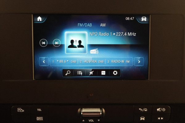 Mercedes-Benz Sprinter 317 CDI Automaat L2H1 3-Zits, Cruise, Camera, Apple Carplay, LED, Zonneklep, DAB, Trekhaak, 18''