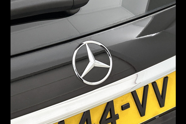 Mercedes-Benz C-Klasse Estate 180 Business Solution Avantgarde Trekhaak | Panoramadak | Multi spaaks lichtmetalen velgen | Navigatie | Parking support | Inclusief 24 maanden MB Certified garantie voor Europa.