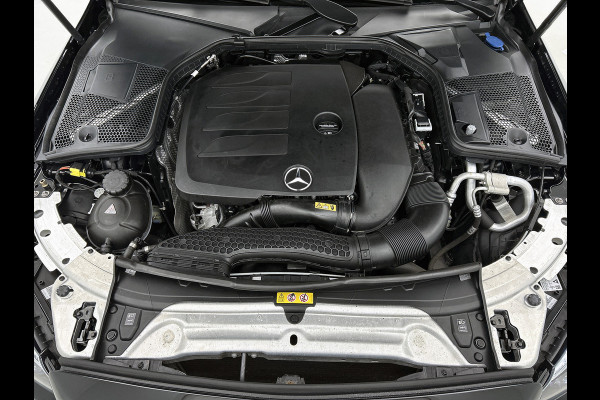 Mercedes-Benz C-Klasse Estate 180 Business Solution Avantgarde Trekhaak | Panoramadak | Multi spaaks lichtmetalen velgen | Navigatie | Parking support | Inclusief 24 maanden MB Certified garantie voor Europa.