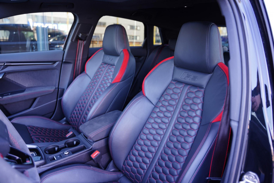 Audi RS 3 SPORTBACK 2.5 TFSI Quattro Panorama / SONOS 3D / Magnetic Ride