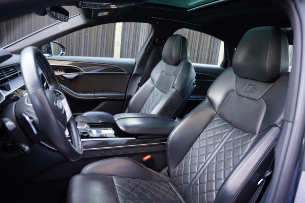 Audi S8 4.0 TFSI Quattro B&O / Active Chassis / NL-Auto