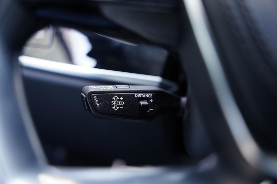 Audi S8 4.0 TFSI Quattro B&O / Active Chassis / NL-Auto