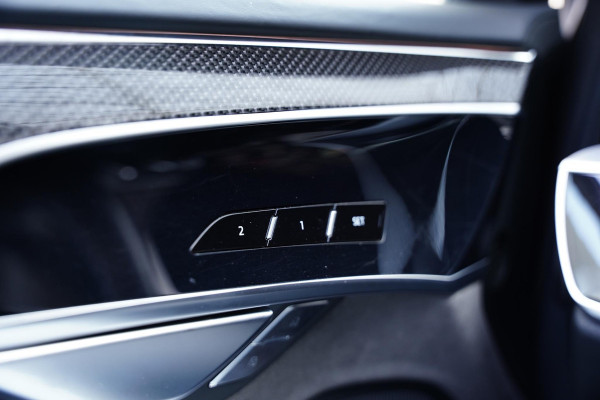 Audi S8 4.0 TFSI Quattro B&O / Active Chassis / NL-Auto