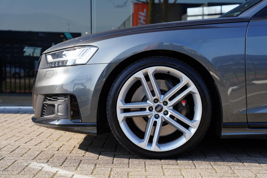 Audi S8 4.0 TFSI Quattro B&O / Active Chassis / NL-Auto