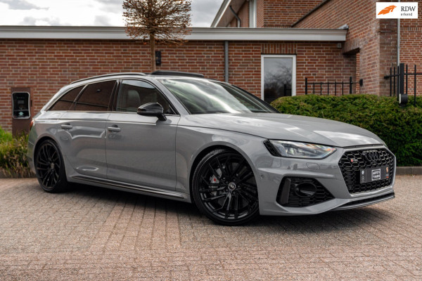 Audi RS4 Avant 2.9 TFSI Quattro | Keramisch | ACC | Carbon | Pano | B&O | 360 Camera | 20''
