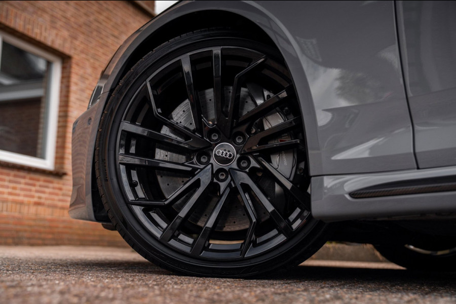 Audi RS4 Avant 2.9 TFSI Quattro | Keramisch | ACC | Carbon | Pano | B&O | 360 Camera | 20''