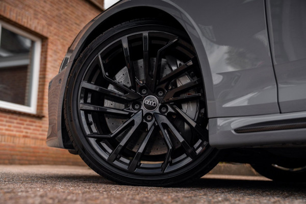Audi RS4 Avant 2.9 TFSI Quattro | Keramisch | ACC | Carbon | Pano | B&O | 360 Camera | 20''