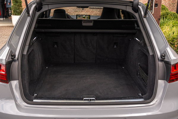 Audi RS4 Avant 2.9 TFSI Quattro | Keramisch | ACC | Carbon | Pano | B&O | 360 Camera | 20''