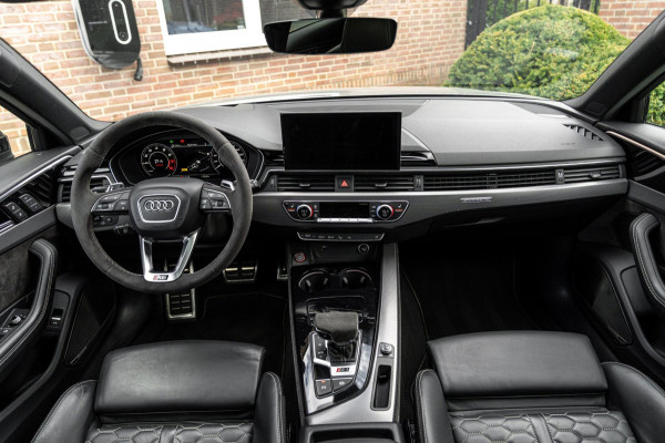 Audi RS4 Avant 2.9 TFSI Quattro | Keramisch | ACC | Carbon | Pano | B&O | 360 Camera | 20''