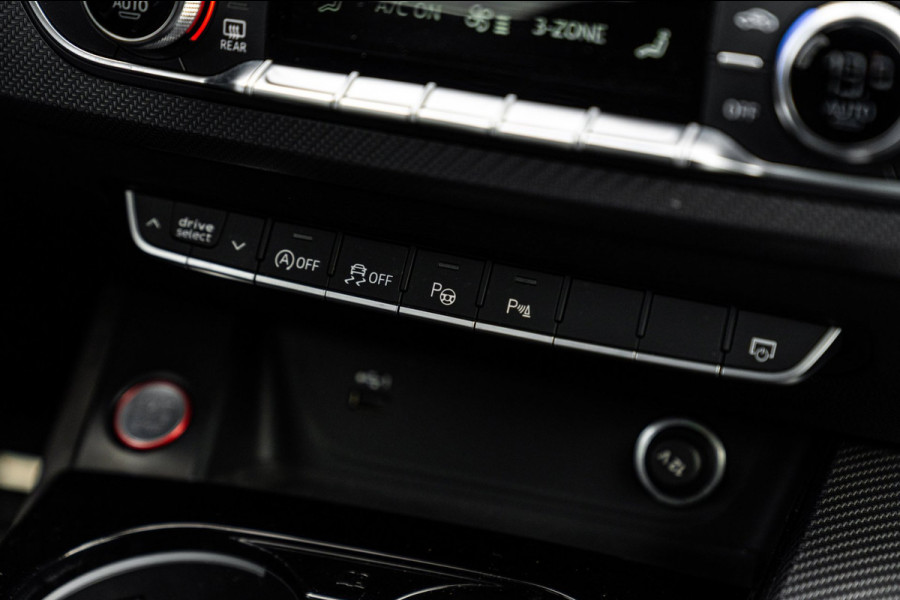 Audi RS4 Avant 2.9 TFSI Quattro | Keramisch | ACC | Carbon | Pano | B&O | 360 Camera | 20''