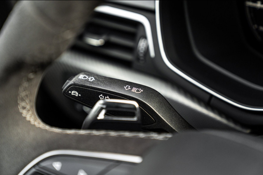 Audi RS4 Avant 2.9 TFSI Quattro | Keramisch | ACC | Carbon | Pano | B&O | 360 Camera | 20''