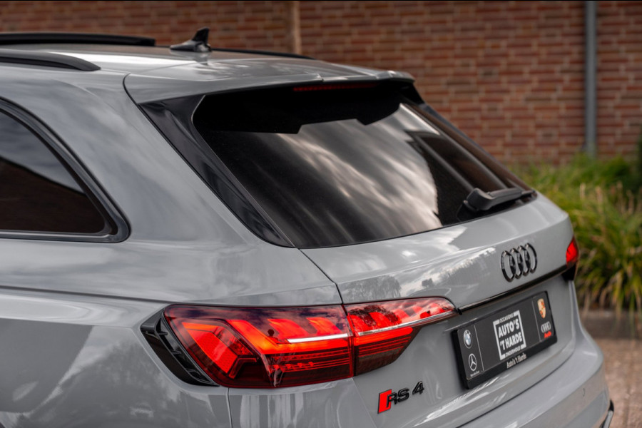 Audi RS4 Avant 2.9 TFSI Quattro | Keramisch | ACC | Carbon | Pano | B&O | 360 Camera | 20''