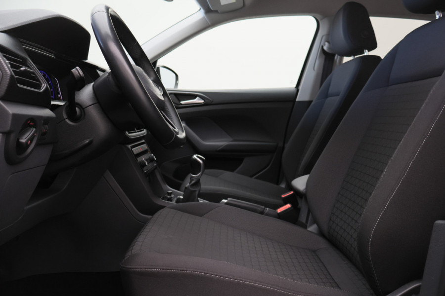 Volkswagen T-Cross 1.0 TSI Life ACC, Climate, Apple Carplay, Dodehoeksensor, PDC, 17"