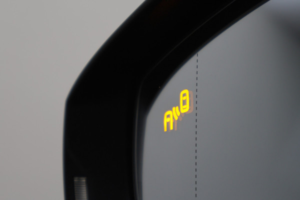 Volkswagen T-Cross 1.0 TSI Life ACC, Climate, Apple Carplay, Dodehoeksensor, PDC, 17"