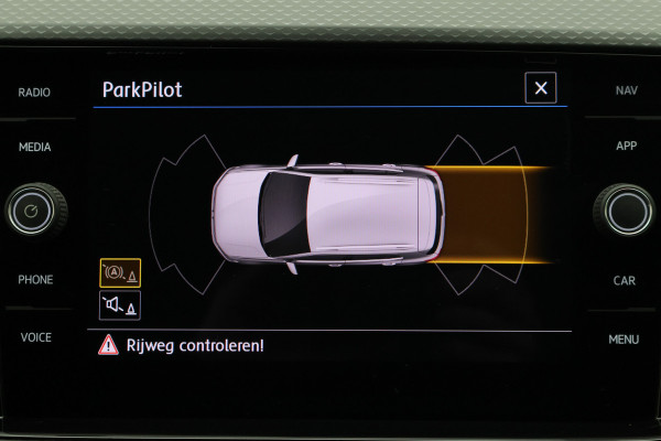 Volkswagen T-Cross 1.0 TSI Life ACC, Climate, Apple Carplay, Dodehoeksensor, PDC, 17"