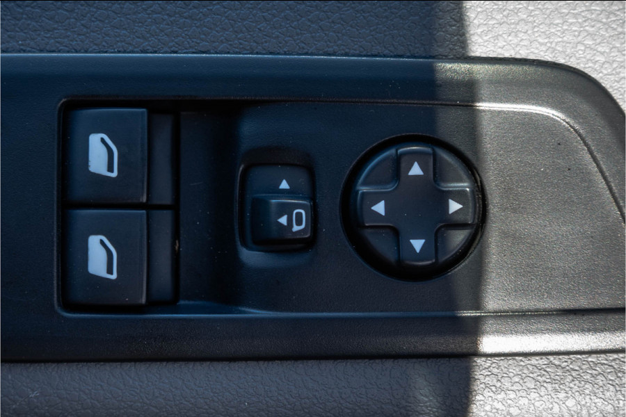 Peugeot Expert 2.0 BlueHDI 150 PK L3H1 | Head-up display | Camera | Carplay | Adapt.Cruise | PDC