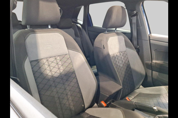 Volkswagen Polo 1.0 TSI R-Line Business | Pano | DCC | App Connect | Lane Assist |