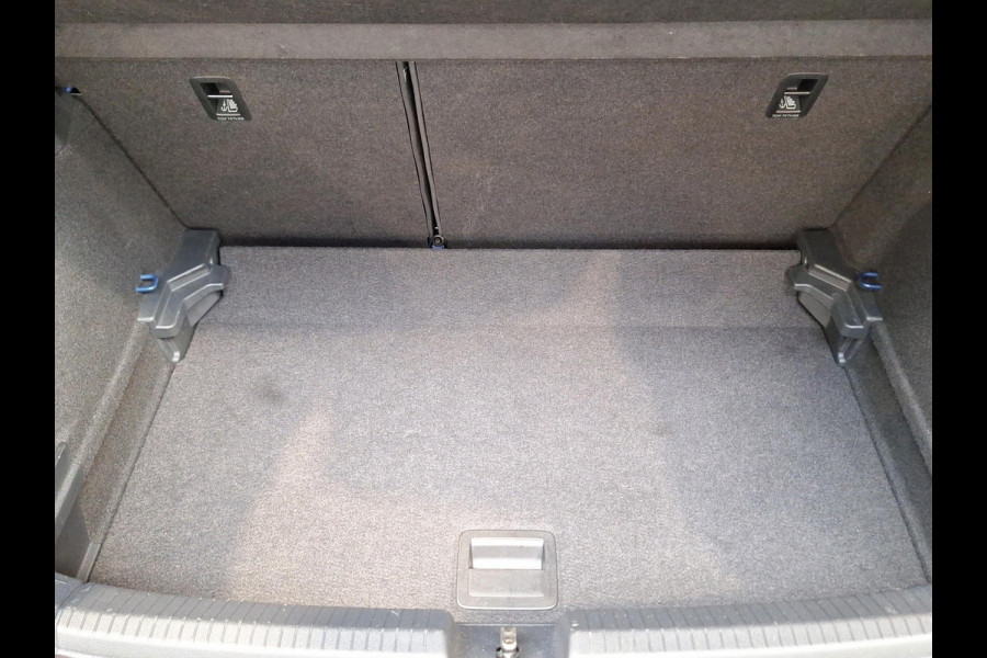 Volkswagen Polo 1.0 TSI R-Line Business | Pano | DCC | App Connect | Lane Assist |