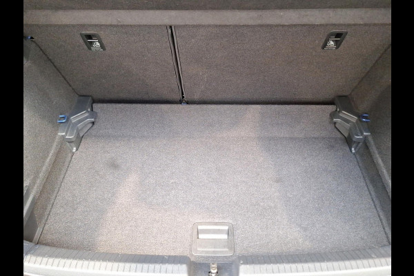 Volkswagen Polo 1.0 TSI R-Line Business | Pano | DCC | App Connect | Lane Assist |