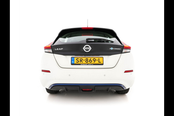 Nissan Leaf Acenta 40 kWh (INCL-BTW) Aut. *HEATPUMP | ADAPTIVE-CRUISE | KEYLESS | TOPVIEW | NAVI-FULLMAP | BLINDSPOT | DAB+ | HEATED-COMFORTSEATS | DIGI-COCKPIT | PRIVACYGLASS | 16"ALU*