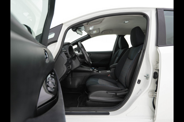 Nissan Leaf Acenta 40 kWh (INCL-BTW) Aut. *HEATPUMP | ADAPTIVE-CRUISE | KEYLESS | TOPVIEW | NAVI-FULLMAP | BLINDSPOT | DAB+ | HEATED-COMFORTSEATS | DIGI-COCKPIT | PRIVACYGLASS | 16"ALU*