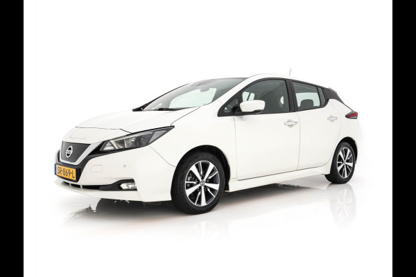 Nissan Leaf Acenta 40 kWh (INCL-BTW) Aut. *HEATPUMP | ADAPTIVE-CRUISE | KEYLESS | TOPVIEW | NAVI-FULLMAP | BLINDSPOT | DAB+ | HEATED-COMFORTSEATS | DIGI-COCKPIT | PRIVACYGLASS | 16"ALU*