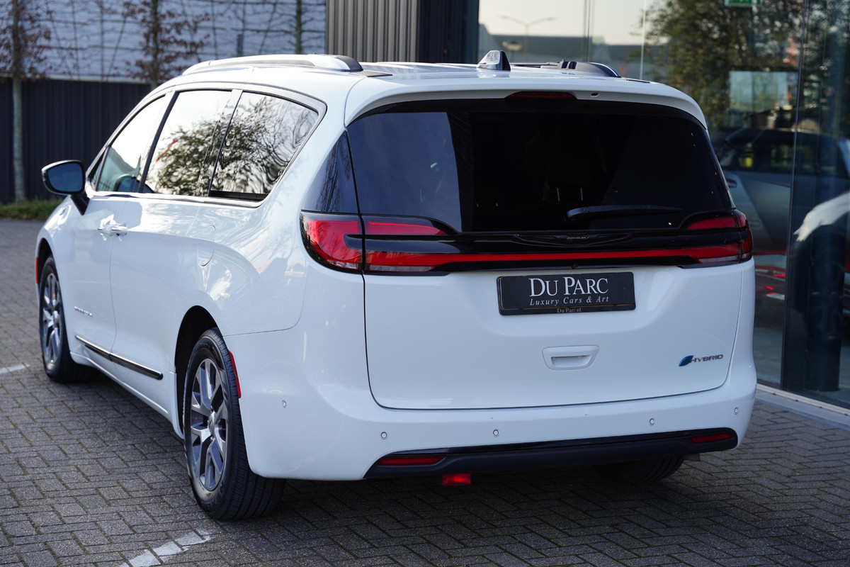 Chrysler Pacifica 3.6 V6 Hybrid GERESERVEERD