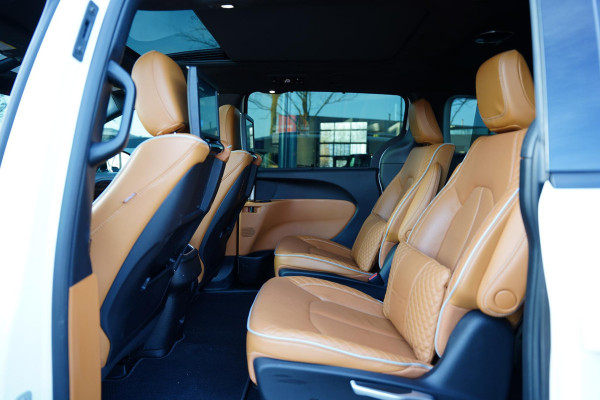 Chrysler Pacifica 3.6 V6 Hybrid GERESERVEERD