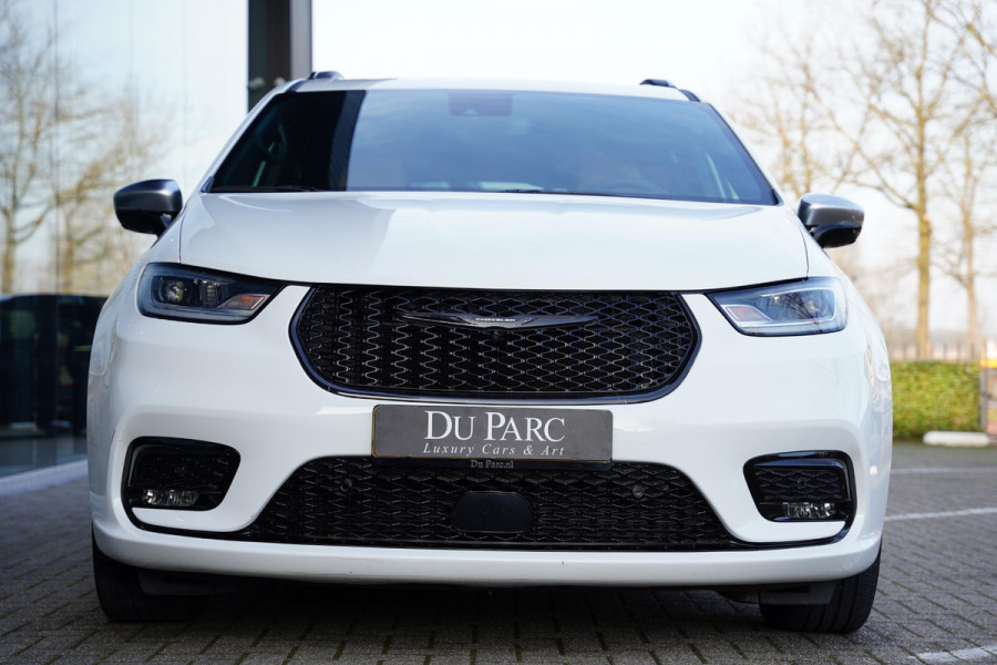 Chrysler Pacifica 3.6 V6 Hybrid GERESERVEERD