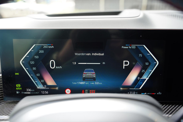 BMW X7 M 60 I X DRIVE 6 P / Individual / Sky Lounge / BTW