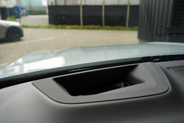 BMW X7 M 60 I X DRIVE 6 P / Individual / Sky Lounge / BTW