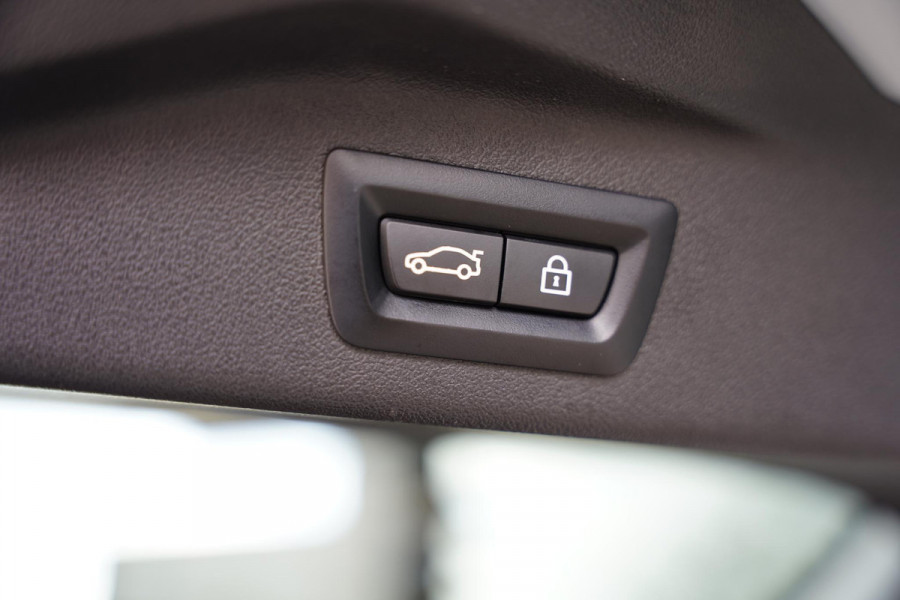 BMW X7 M 60 I X DRIVE 6 P / Individual / Sky Lounge / BTW