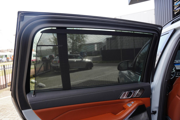 BMW X7 M 60 I X DRIVE 6 P / Individual / Sky Lounge / BTW